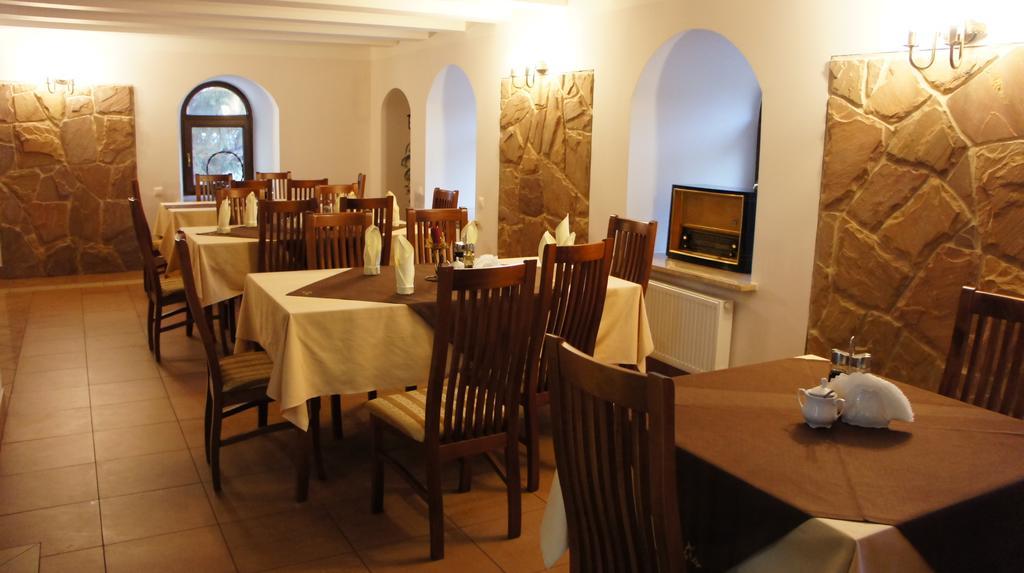 Hotel Stary Mlyn Suchedniów エクステリア 写真